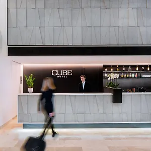 4* Hotell Cube