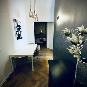 Wenceslas Square Apartahotel