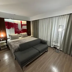flat-excelente-av-ibirapuera-com-cozinhagaragempiscina907.topsaopaulohotels.com/