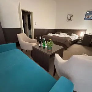 Aparthotel Embassy By Lh, Praag